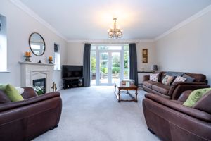 Sitting room- click for photo gallery